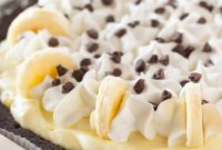 Irresistible Chocolate Chip Banana Cream Pie