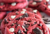 Simple Red Velvet Oreo Treats