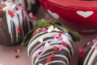 Effortless Valentine’s Chocolate Strawberry Treats