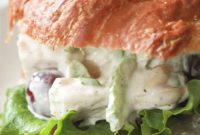 Refreshing Summer Chicken Salad with Grapes and Almonds