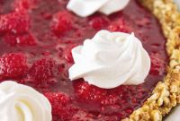 Chilled Raspberry Pretzel Crunch Pie