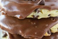 Simple Chocolate Chip Sheet Cake Cookies