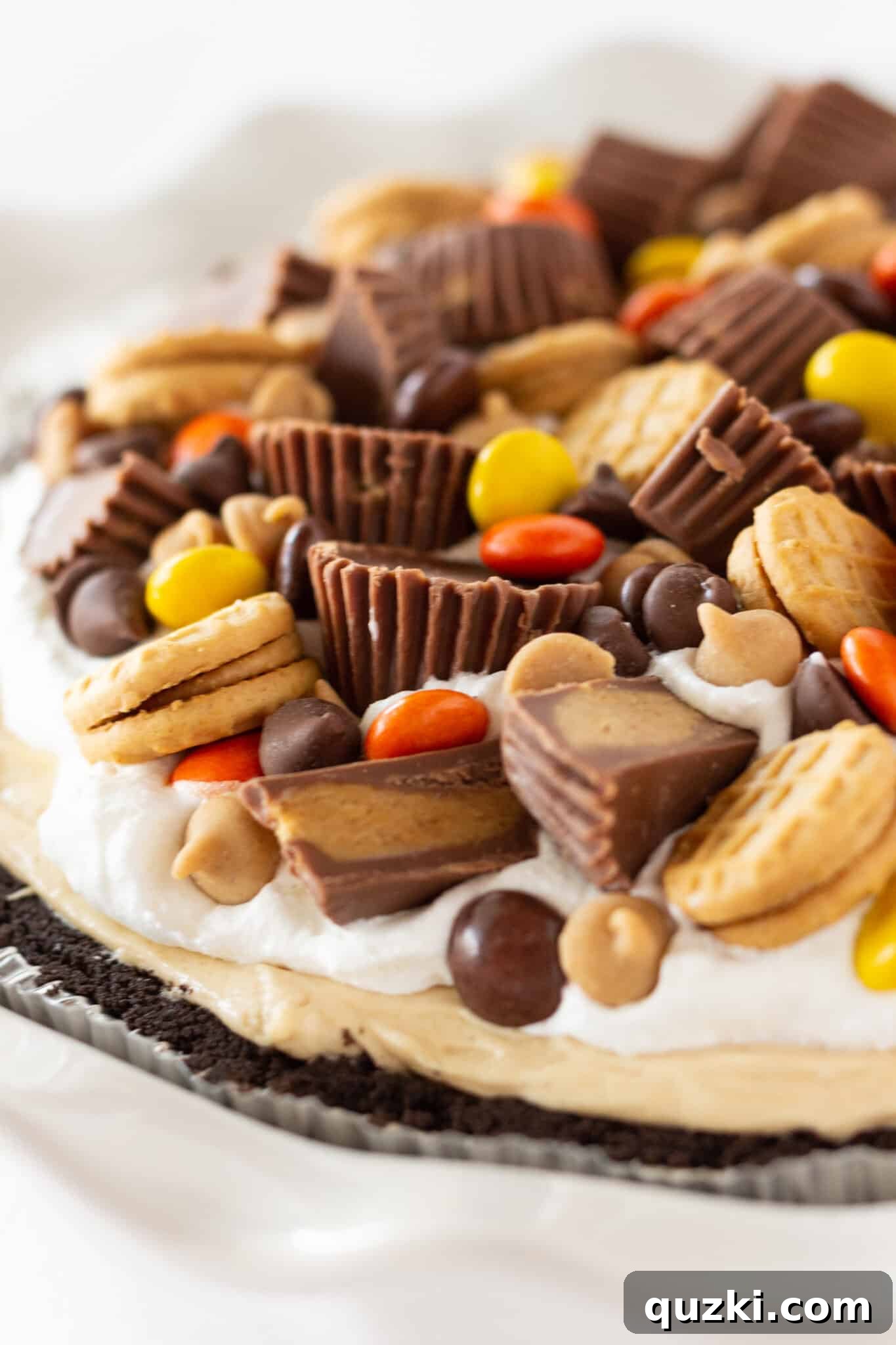 A delectable No-Bake Peanut Butter Pie, a crowd-pleasing easy Thanksgiving dessert idea from a leading US food blogger.